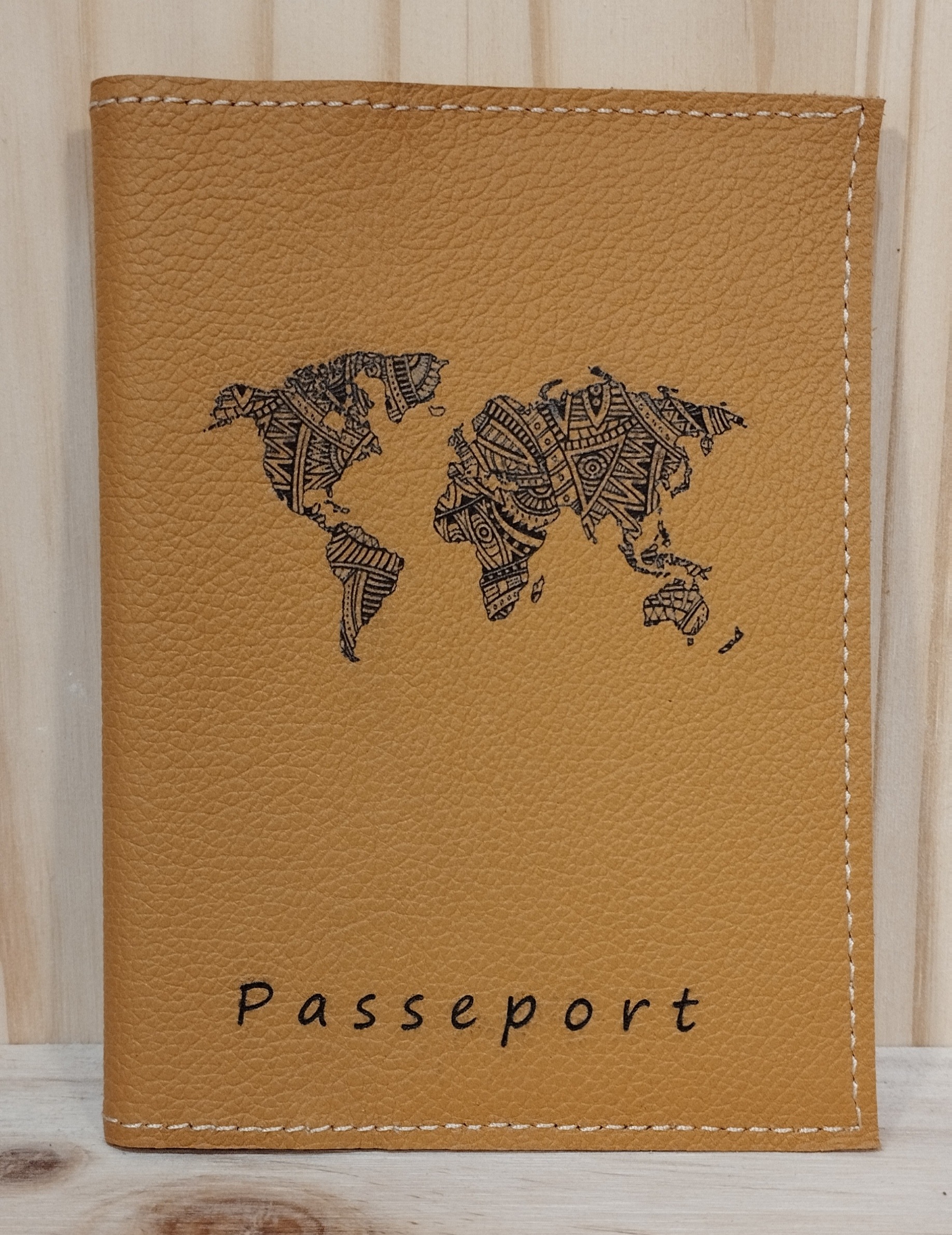 Protège passeport en cuir camel