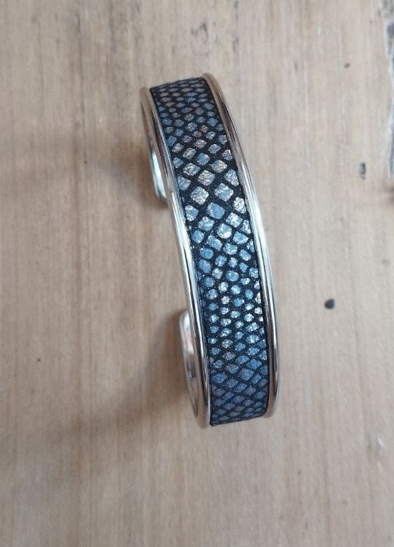 Boucles d'oreilles bleues – Image 5